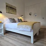 Vulcanica - Boutique In Azores 3* Фурнаш