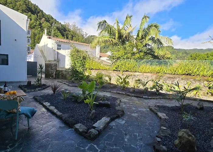 Vulcanica - Boutique Suites In Furnas Sao Miguel * Фурнаш